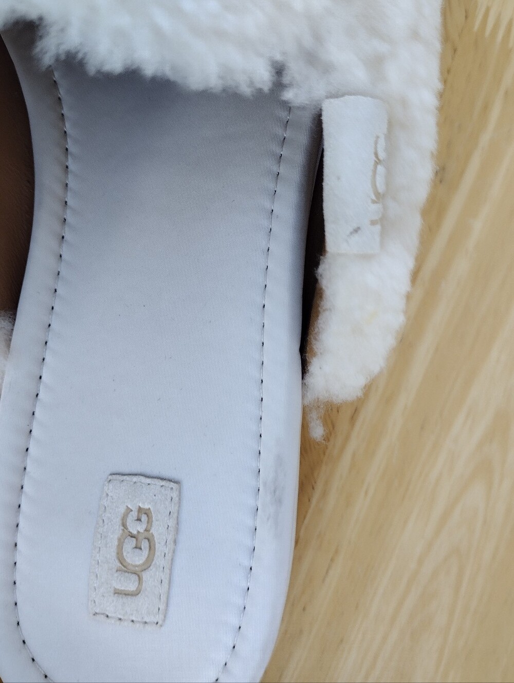 UGG Women's Natural Cream Janaya Cozy Mule Slip On Slippers Size 10 NWOB - Picture 5 of 6